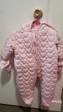 Snow suit size 3-6 months