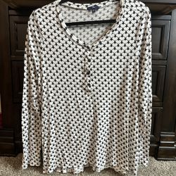 Women’s GAP top Size: XL
