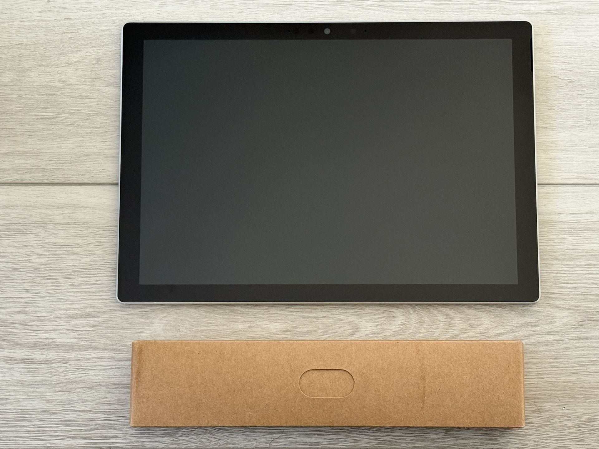 Surface Pro 7+ w/New Charger 8GB RAM, 128gb SSD, i5-1135G7 W11 Pro Touch 93% BAT