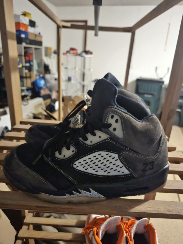 Jordan 5 Anthracite Size 9.5 Mens(100 Percent Full Authentic!)