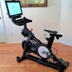 NordicTrack Commercial S22i Studio Cycle Exercise Bike W/22" Touchscreen Screen