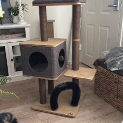 Cat Tree.           Like New              50.00.             N.