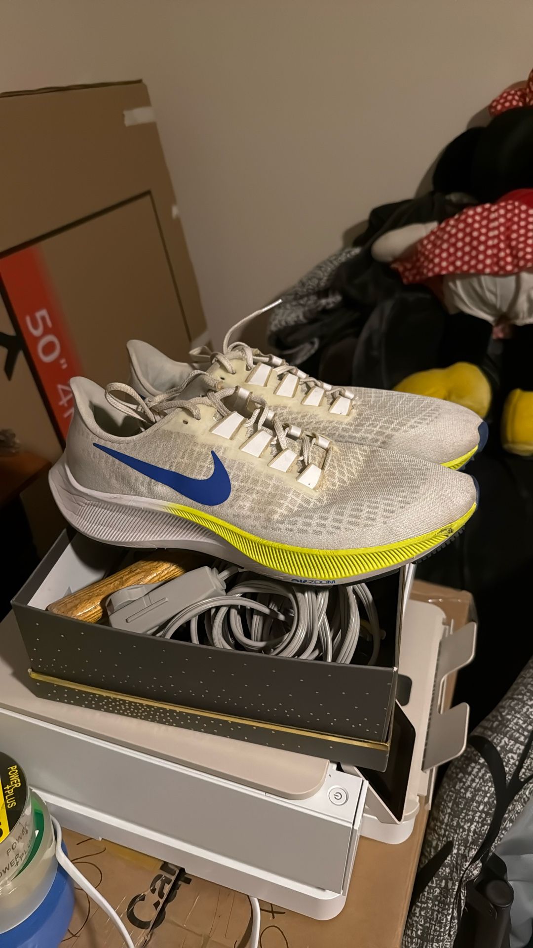 Nike Air Zoom Pegasus 37 White Cyber Size 10.5 BQ9646-102 Mens Shoes