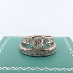 18k Gold 1.80ct Delivered Ring set Size 5