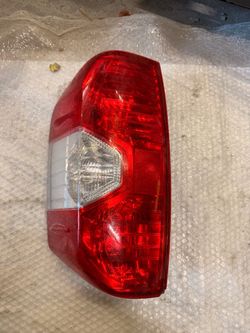 2014-2021 Toyota tundra tail light