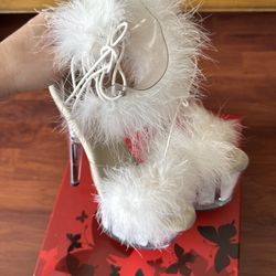 Size 8 pleaser sandals