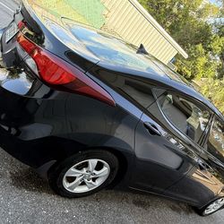 Hyundai Elantra 2015