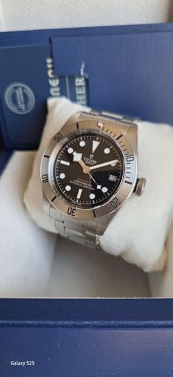 TUDOR BLACK BAY DATE 41mm