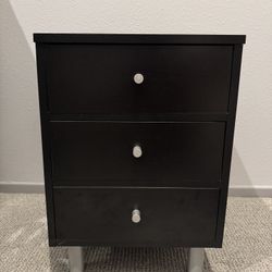 Black 3-Drawer Nightstand / Bedside Table – Modern & Sturdy 