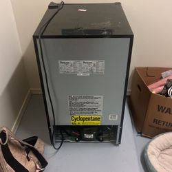 Mini Fridge 