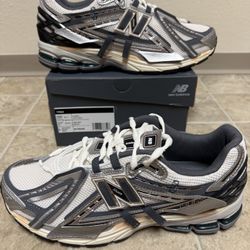 New Balance 1906A Silver Metallic Gold Size 11.5 New