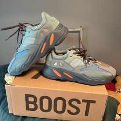 Yeezy 700