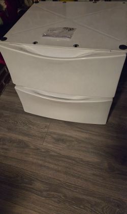 Whirlpool LAB2700MQ2 13 Inch Pedestal Drawer