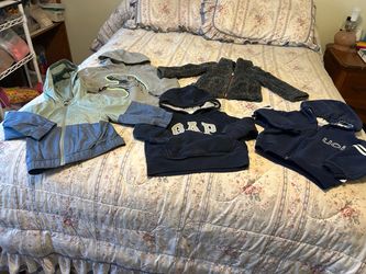 Boys: 2T Hoodies. $2.00 each. Chino, ca