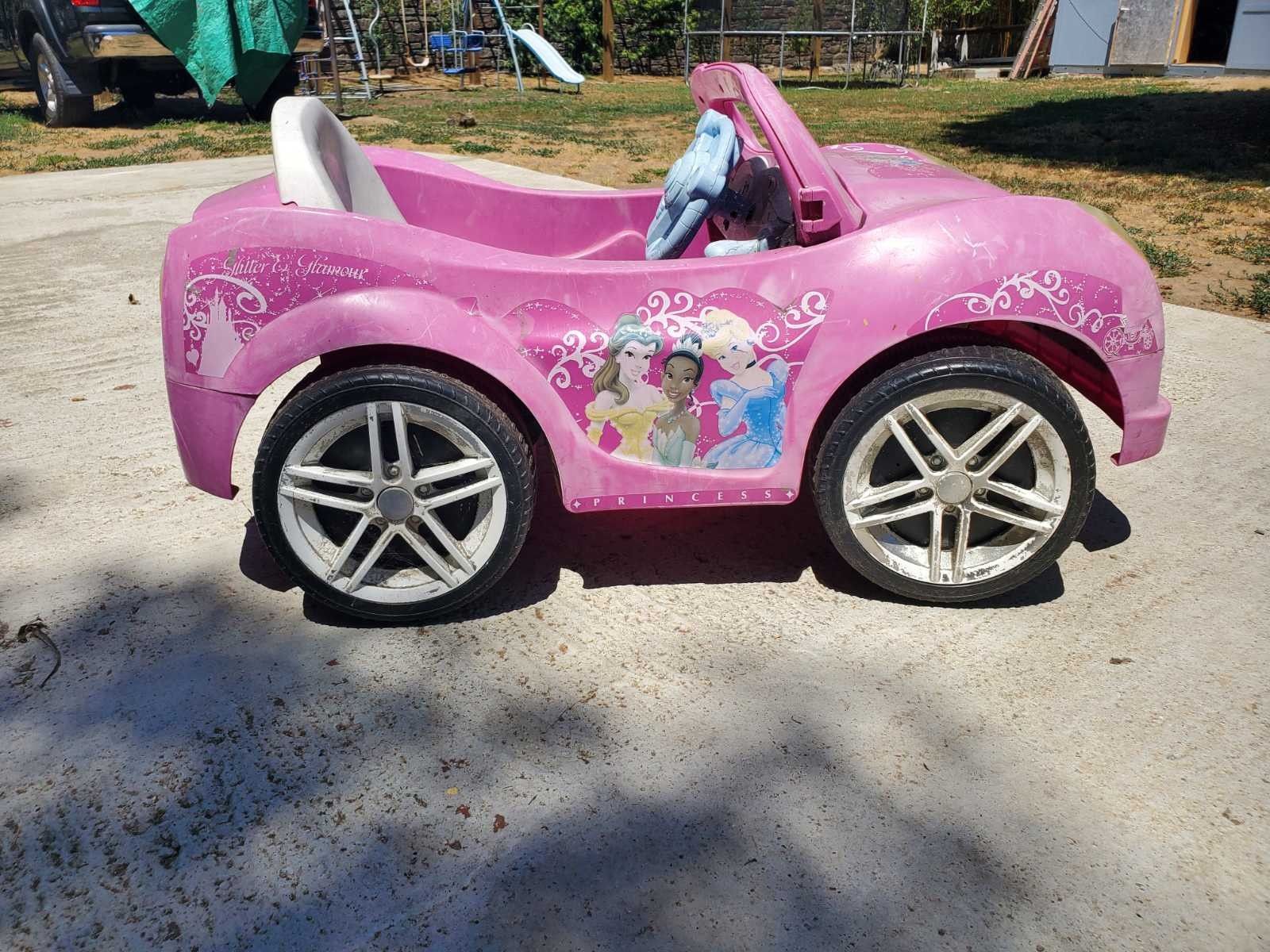 Disney Princess rideon Electric Car for Sale in Vista, CA OfferUp
