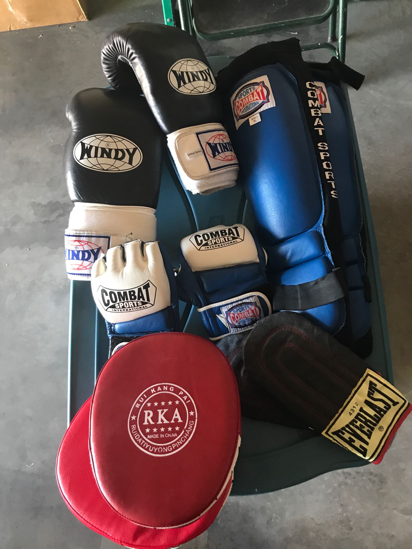 MMA gear - whole lot for sale