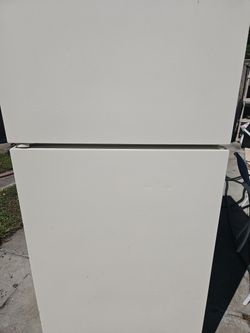 Kenmore Refrigerator 