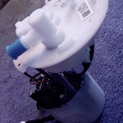 Brand new OEM GM Fuel Pump Assembly 