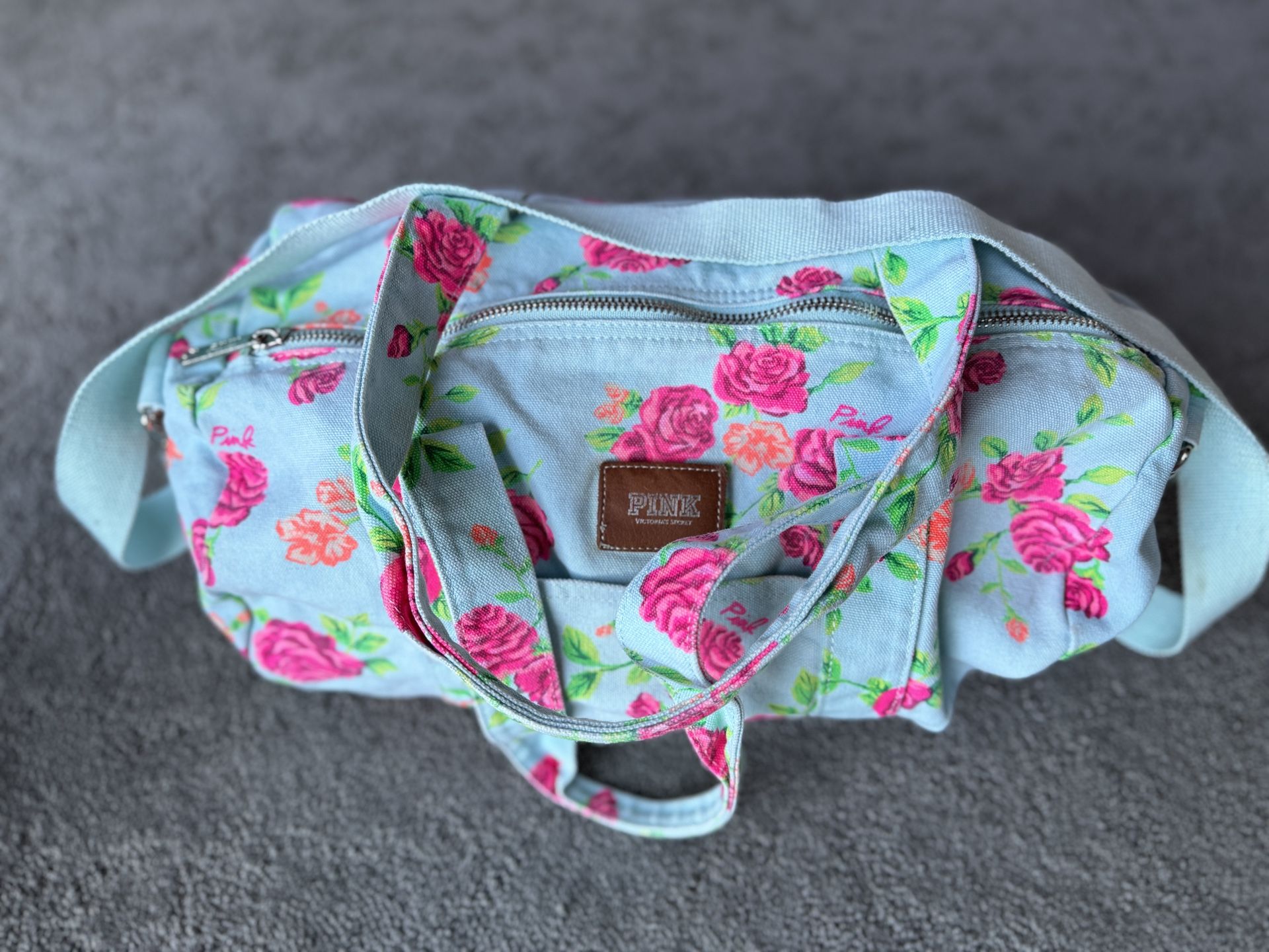 PINK/Victoria’s Secret duffle bag