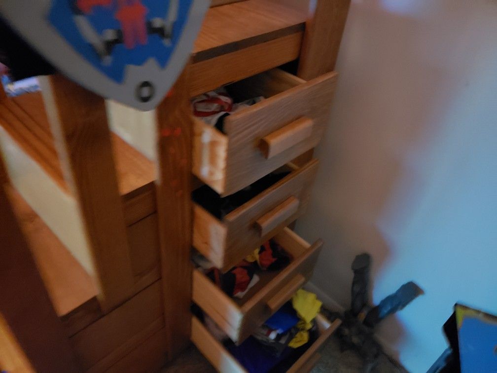 Bunk bed