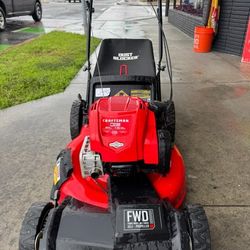 LANW MOWER GAS TROY-BILT 22"IN SELF PROPELLED LANW MOWER 