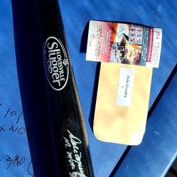 Atlanta Braves Great Dale Murphy Autographed Bat