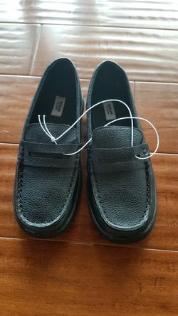 Brand new dress shoes size 2