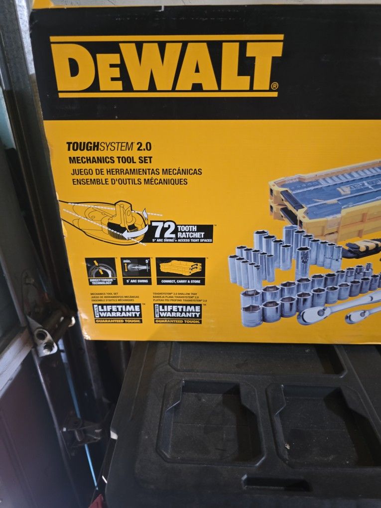 Dewalt Mechanic Tool Set