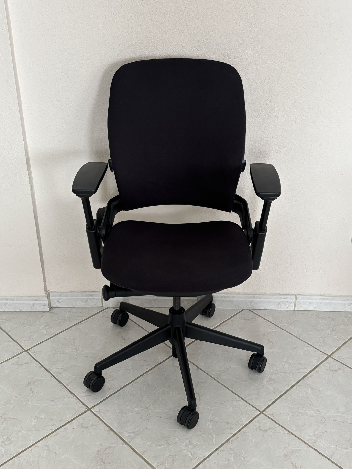 Steelcase Leap V2 Office Chair