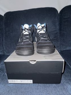 Air Jordan 5 Black University Blue Size 10’5 USED Check photos please