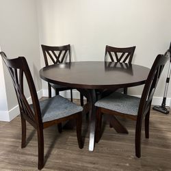 Dining Room Table 