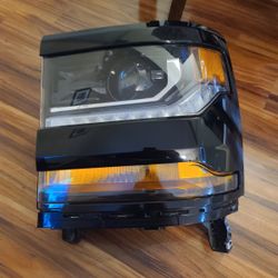 2018 CHEVY SILVERADO 1500 LT 5.3L DRIVER SIDE LH HID HEADLIGHT