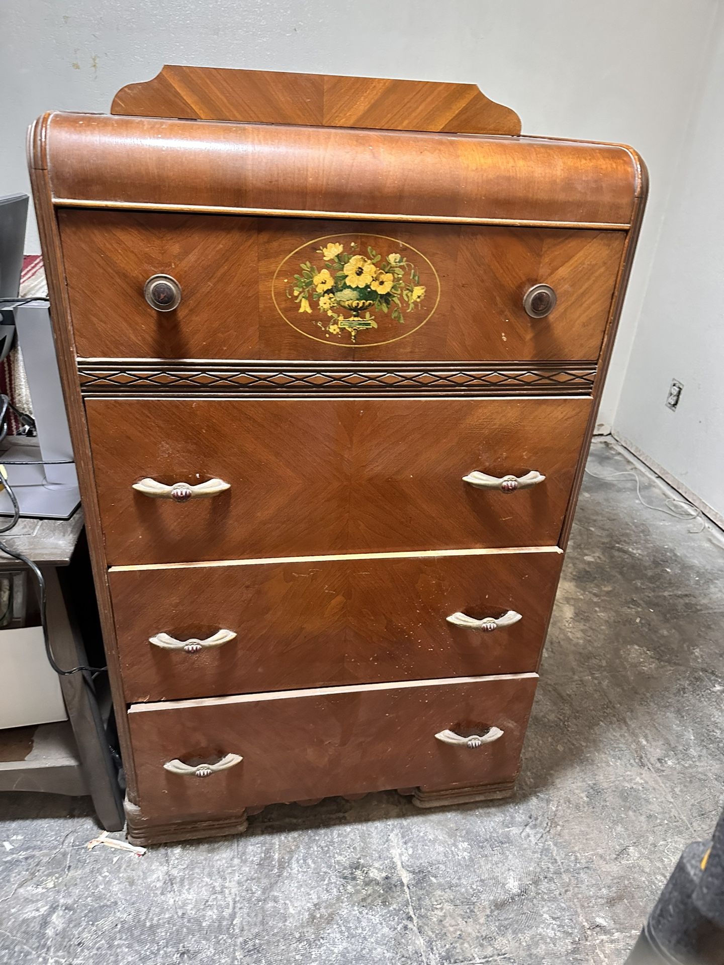 Antique 1900S Dresser Set With Mirror