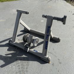 Bicycle Indoor Trainer $10