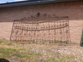 Rot Iron Gate 