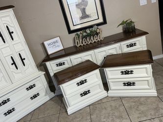 Dresser Set