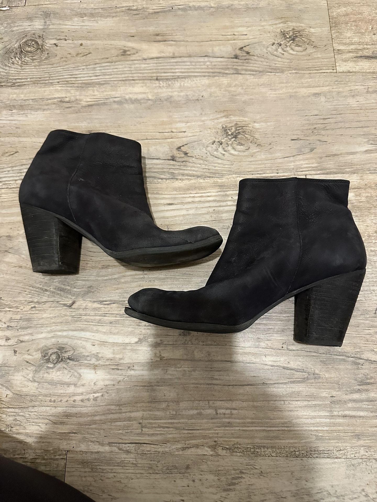 Bp Black Leather Side Zipper Ankle Booties