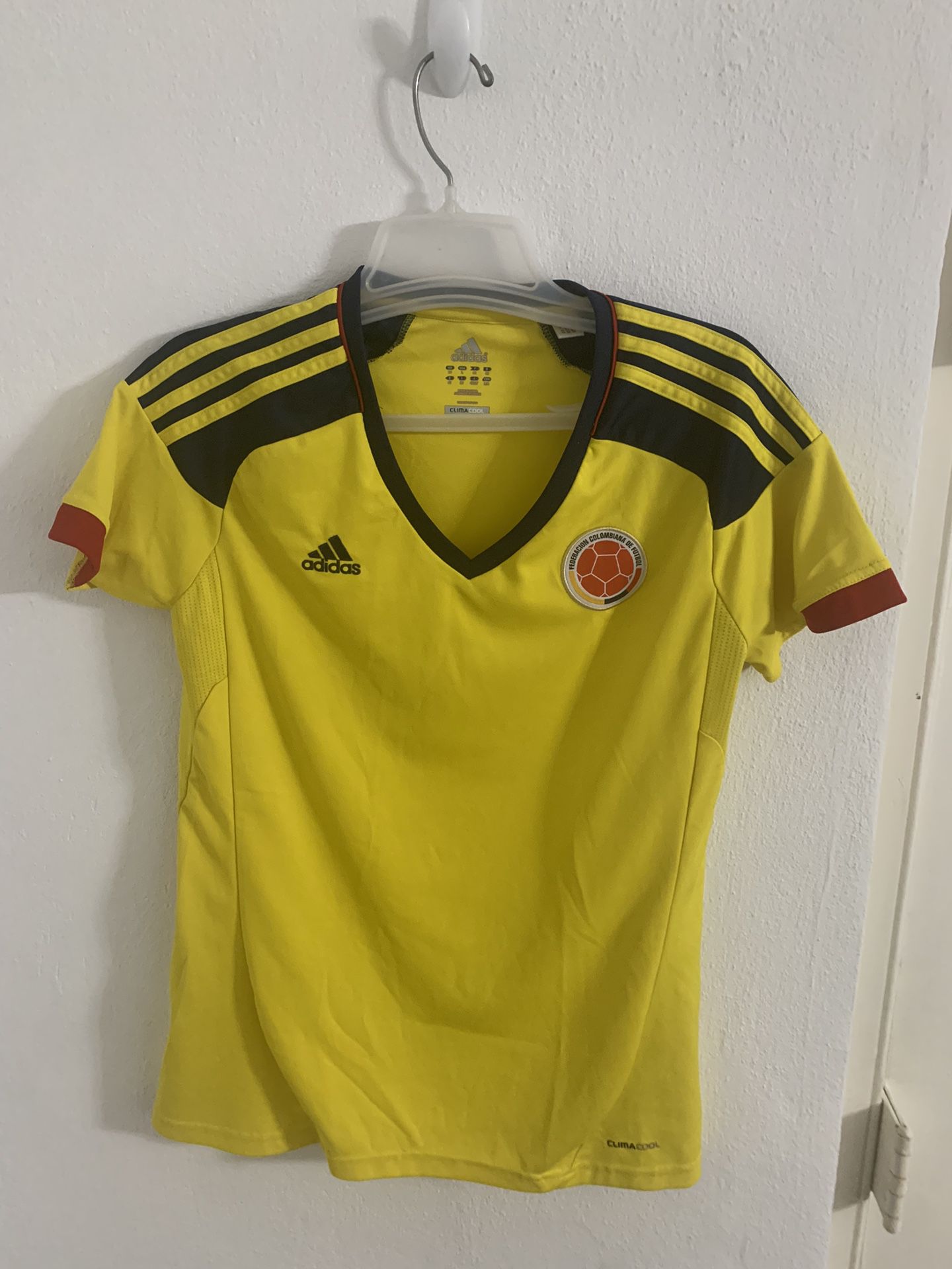 WOMENS COLOMBIA NATIONAL TEAM JERSEY SIZE M 
