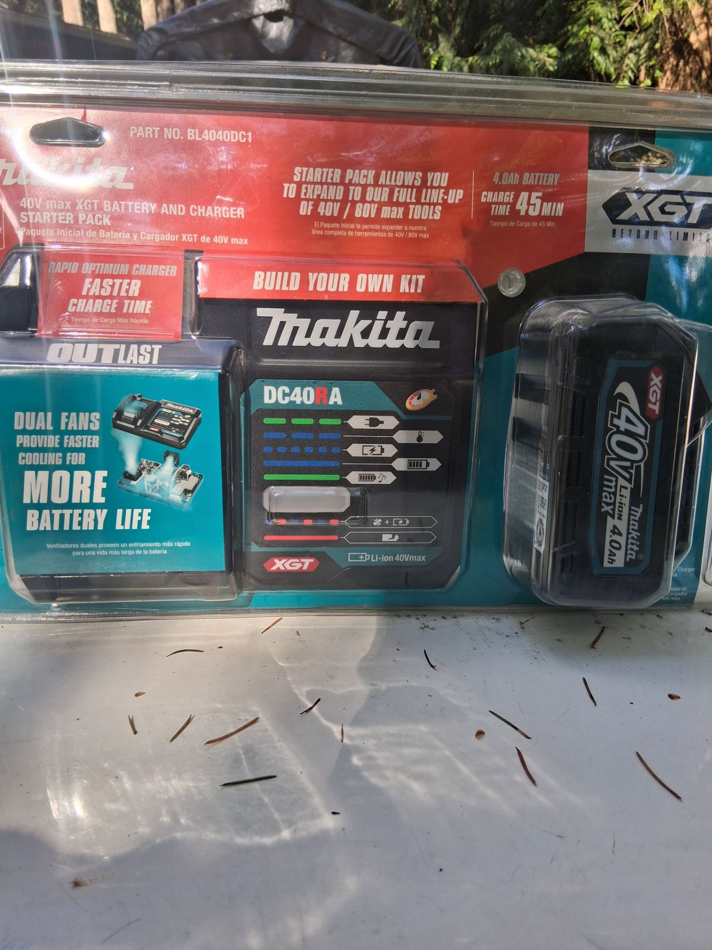 Makita 40V max XGT Battery kit