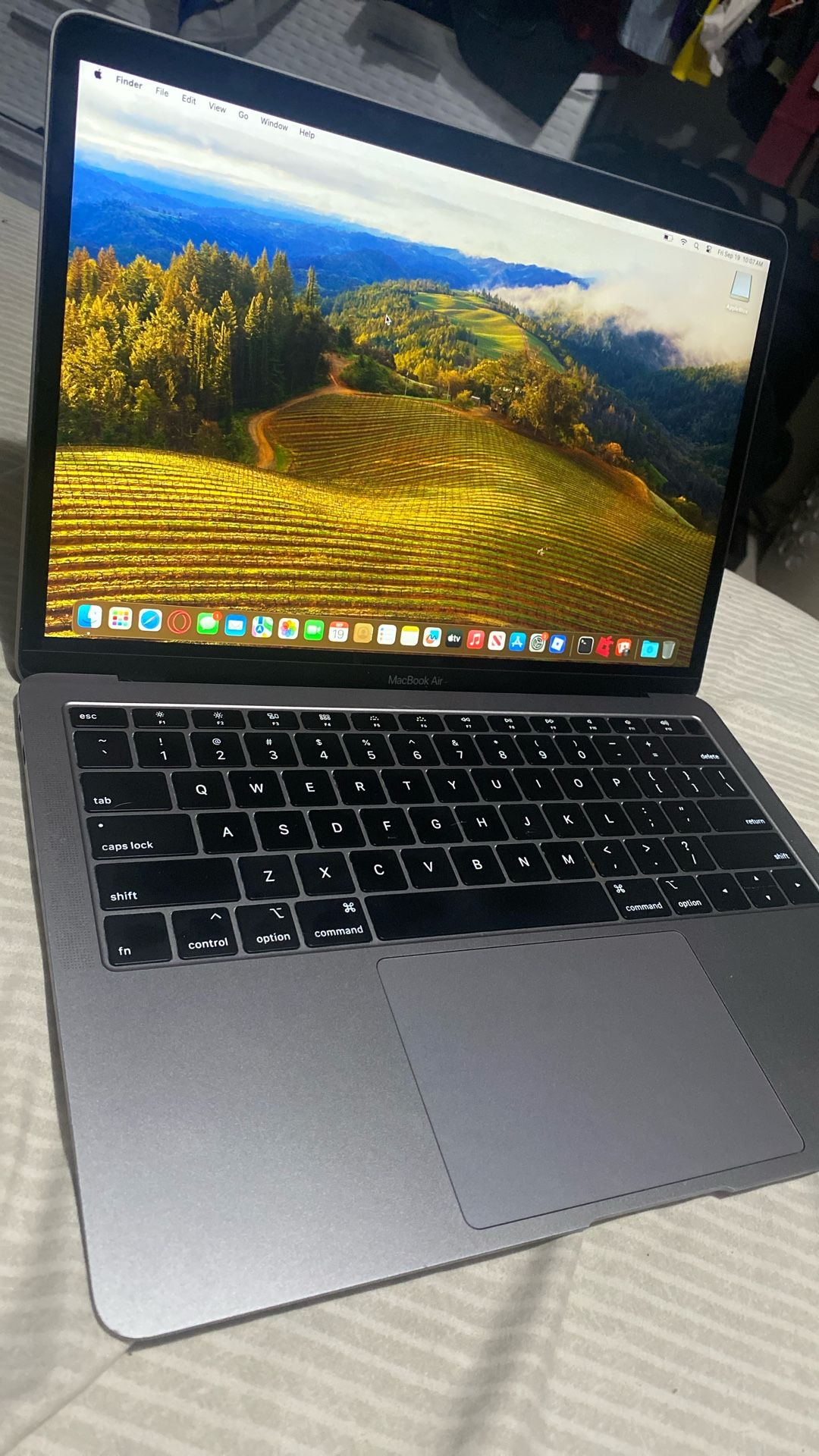 MacBook Air Retina, 13 Inch, 2019 Space Grey