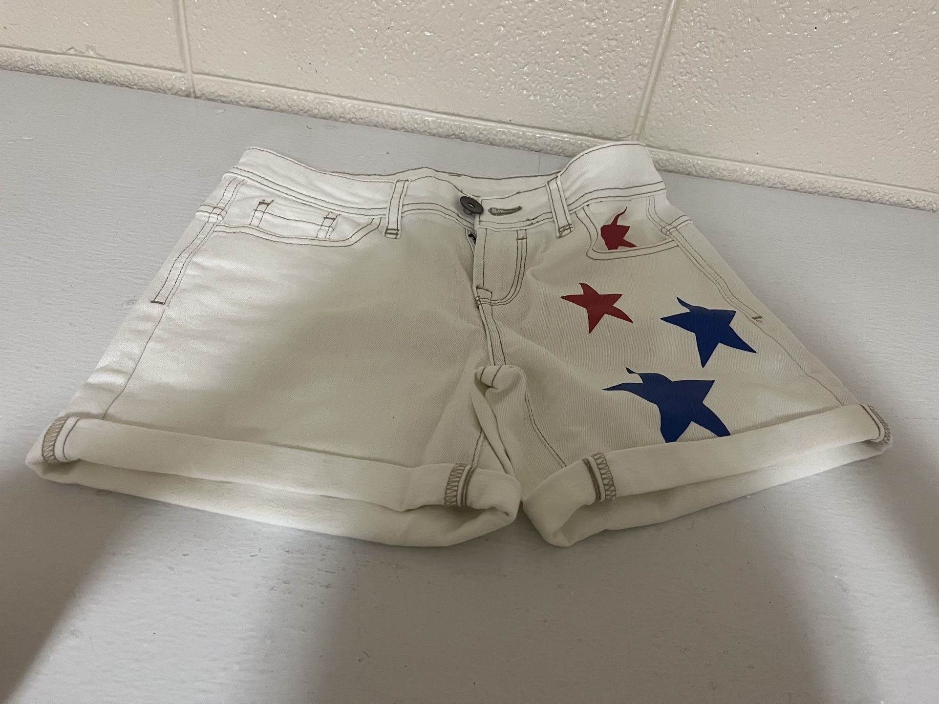 Lascana White Denim American Themed Short Shorts with Back Pockets Size 2