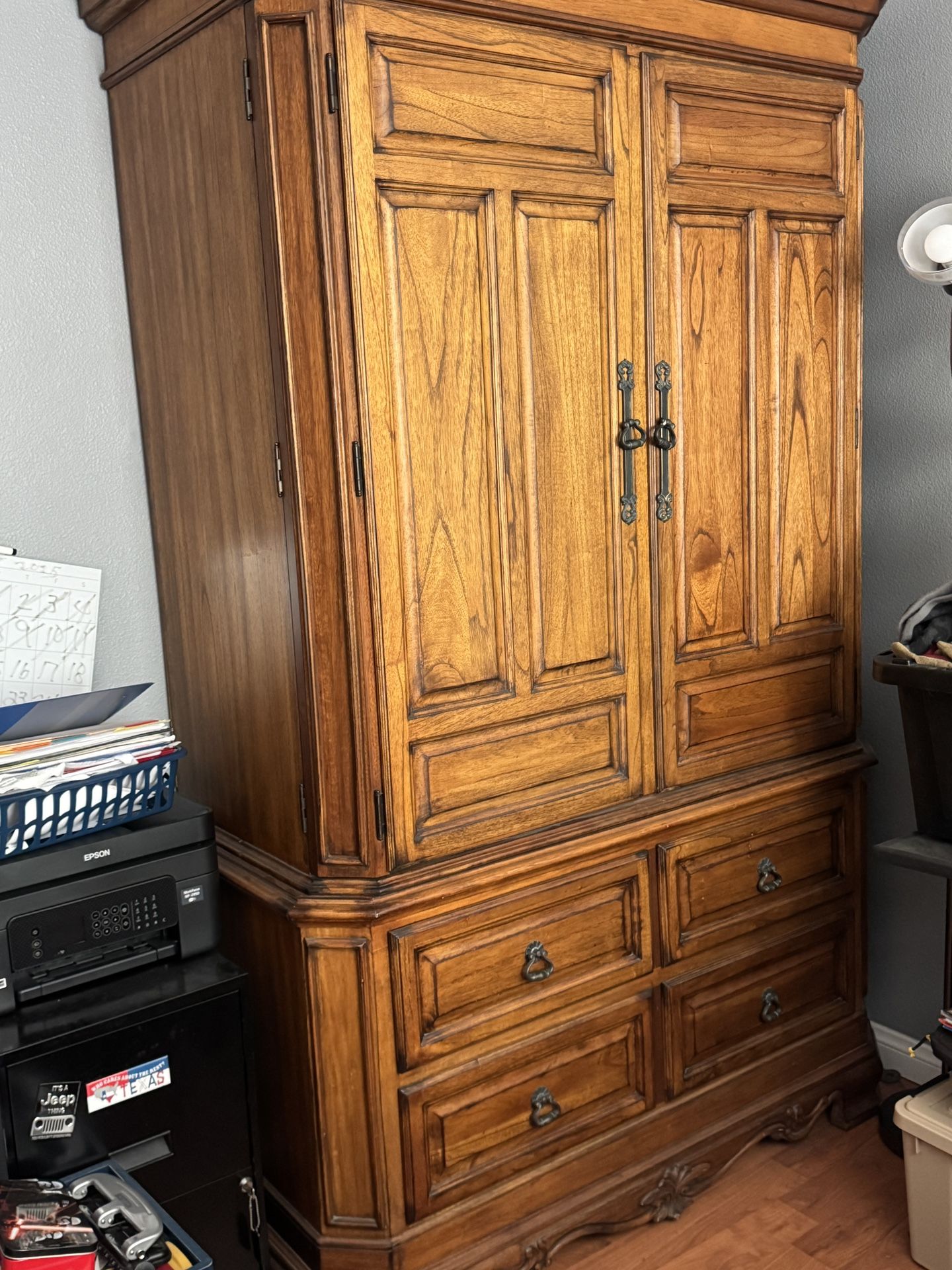 Armoire For TV