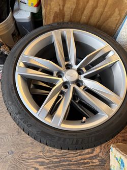 Chevrolet 20-Inch Wheel with Tires