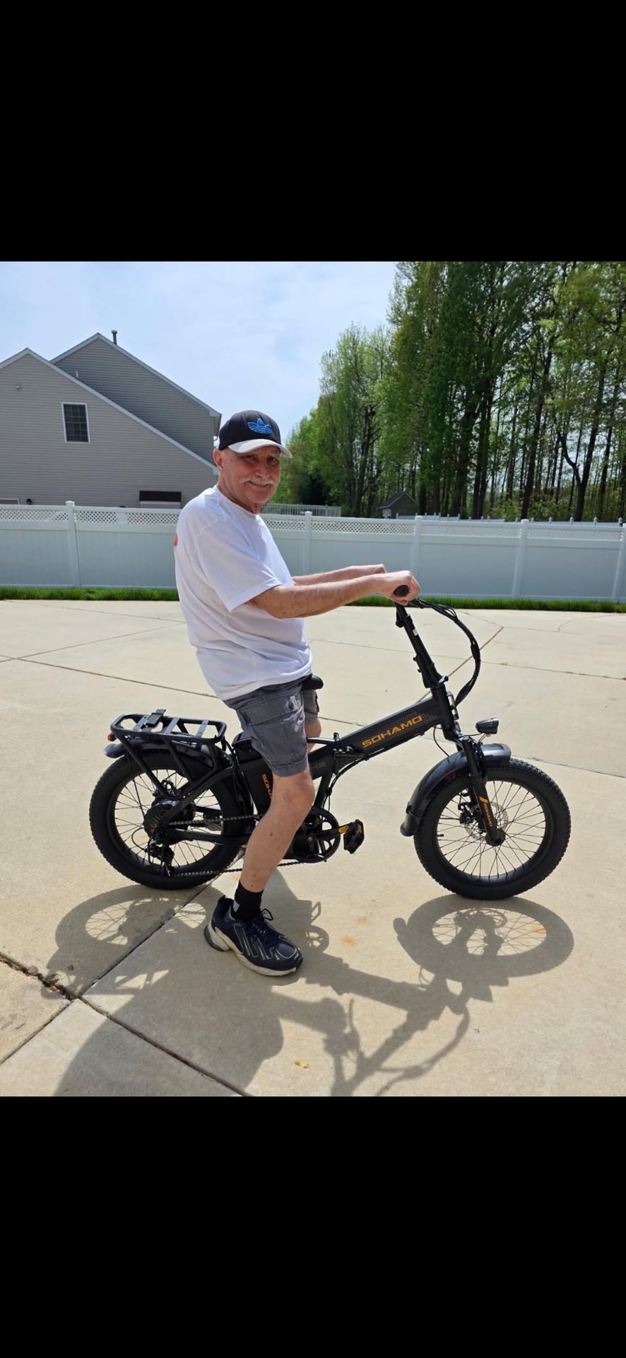 E Bike.  Folds In Half New!!