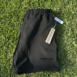Essential Shorts 