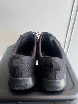 Mens size 13 - Sketchers