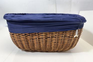 VTG wicker XL hand woven basket