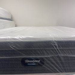 Beautyrest Pressure Smart Queen Mattress