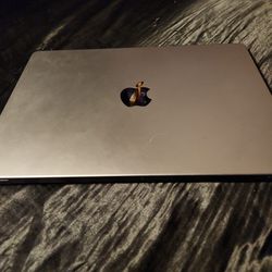 Apple M1 Macbook Pro 14in (2021)