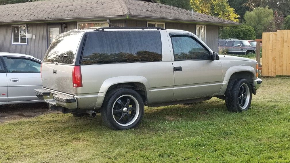 Stolen tahoe lic#bjg2917 from marysville